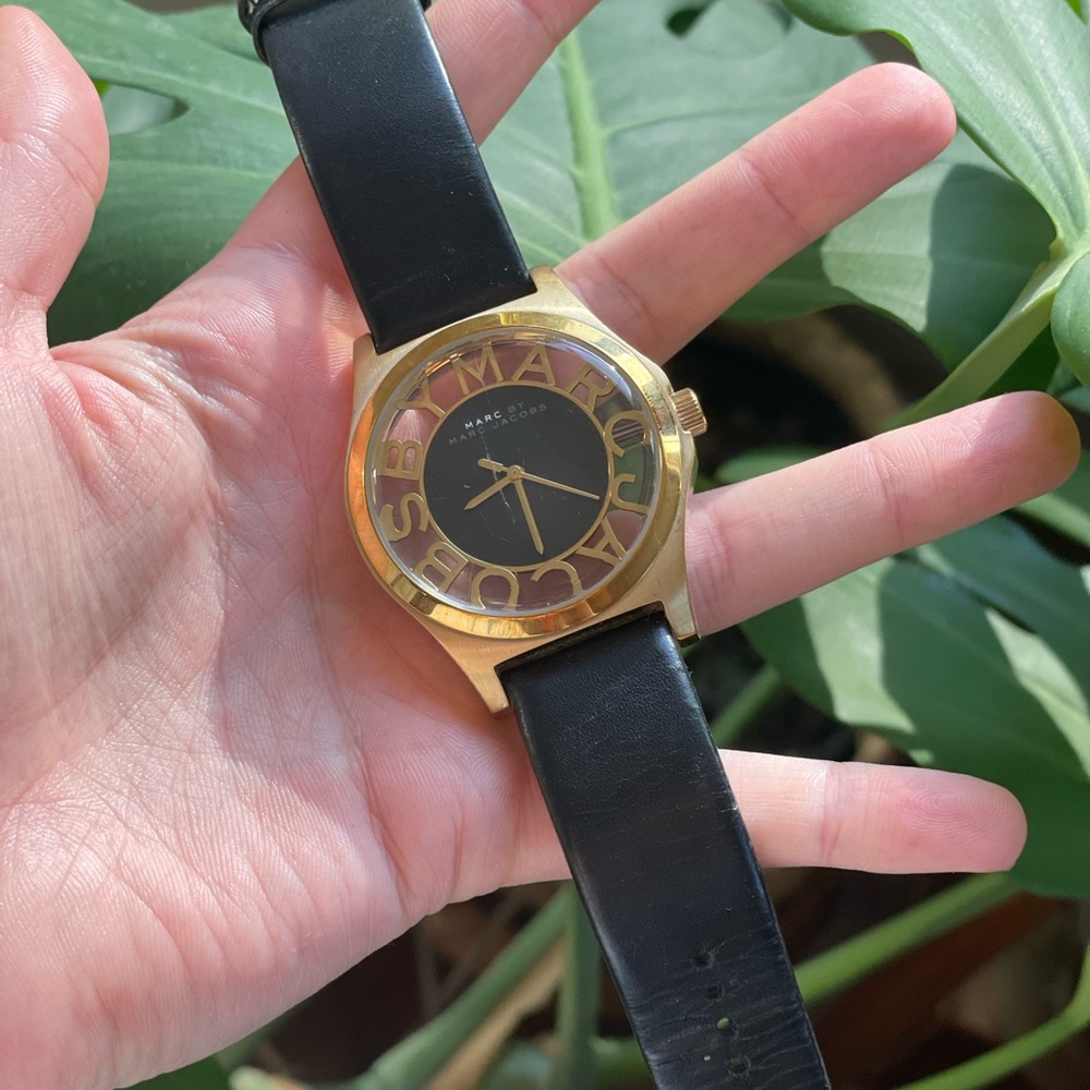 Marc by Marc Jacobs Henry Skeleton watch black leather strap with gold face